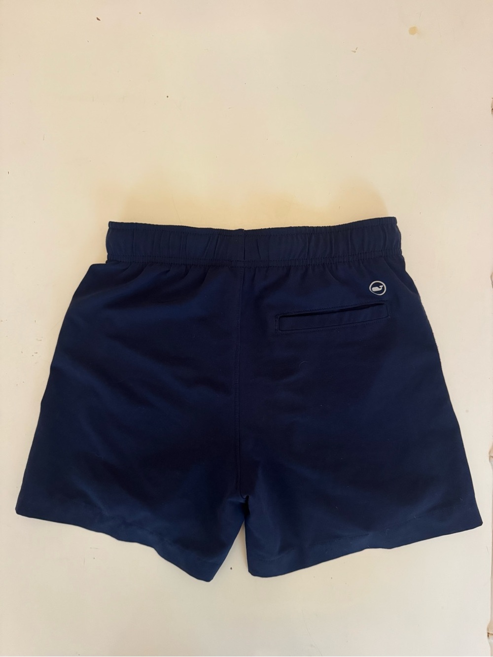 Boys Vineyard Vines Navy Drawstring Performance Shorts with pockets Size S 8-10 - Picture 2 of 3